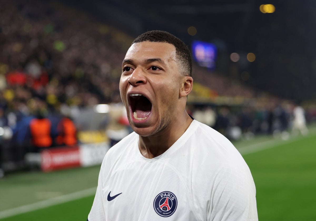 Mbappé, celebrando el 1-2, que acabó siendo anulado por fuera de juego