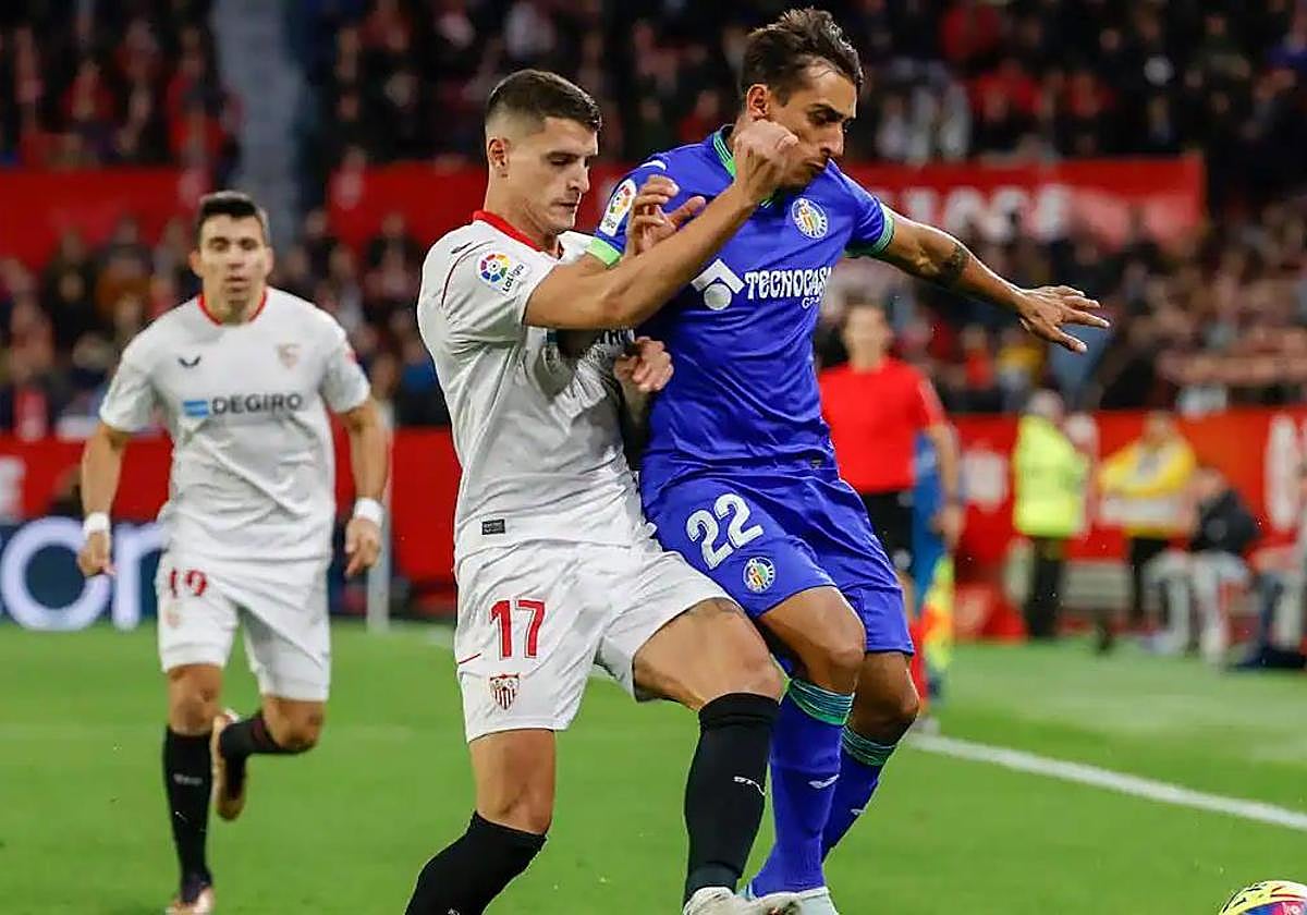 Lance del duelo entre ambos equipos de la temporada pasada