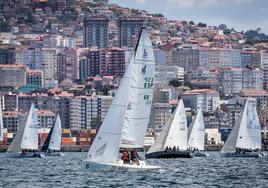 «Marnatura» lidera el Trofeo de Navidad de J70 en Vigo
