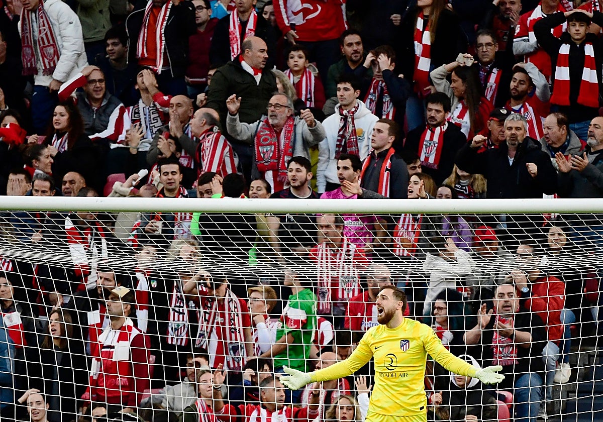Jan Oblak lamenta un gol recibido en San Mamés