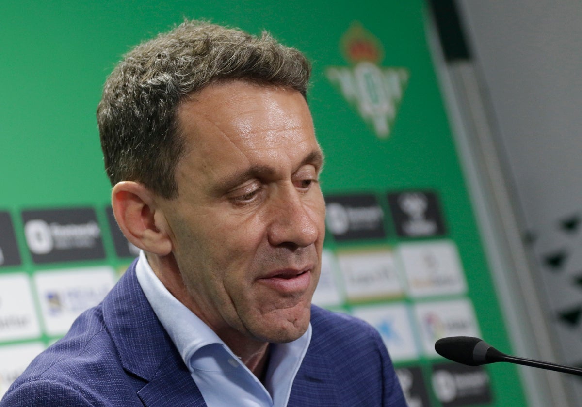 Ramón Planes, durante una rueda de prensa con el Betis