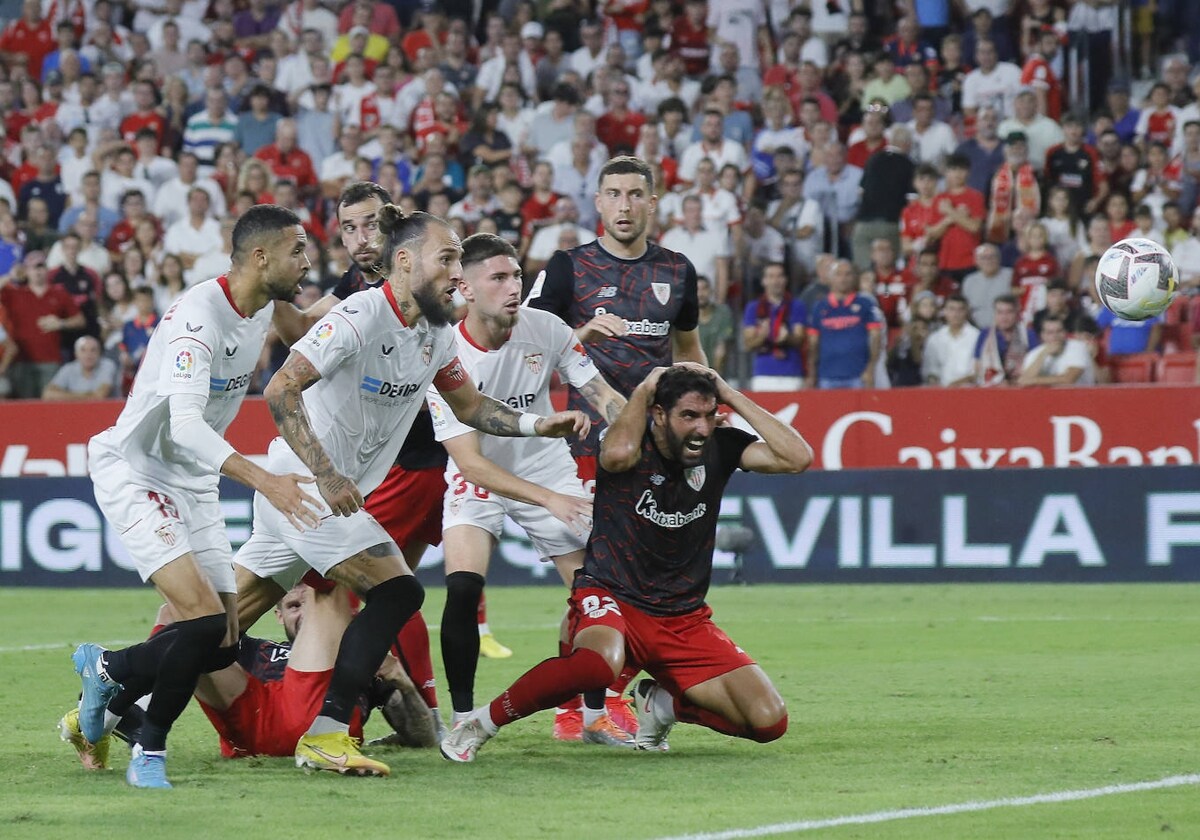 Dónde ver Atlético Madrid - Sevilla: canal de TV y streaming online del  partido de LaLiga EA Sports 2023-2024