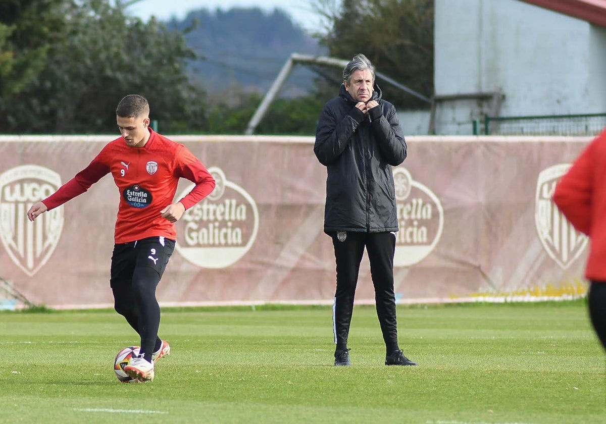 Quintana (izquierda) y Alves (derecha) en un entrenamiento del Lugo