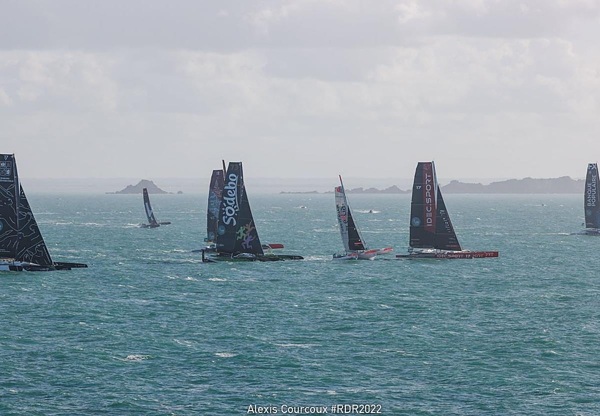 El domingo, salida los 6 multicascos de la clase Ultim, inscritos en la regata Arkea Ultim Challenge Brest