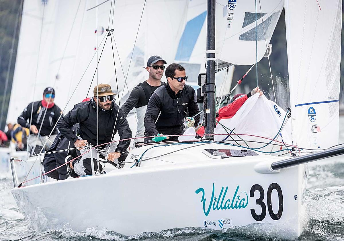 «Marnatura», nuevo líder de las Winter Series de J70 de Vigo