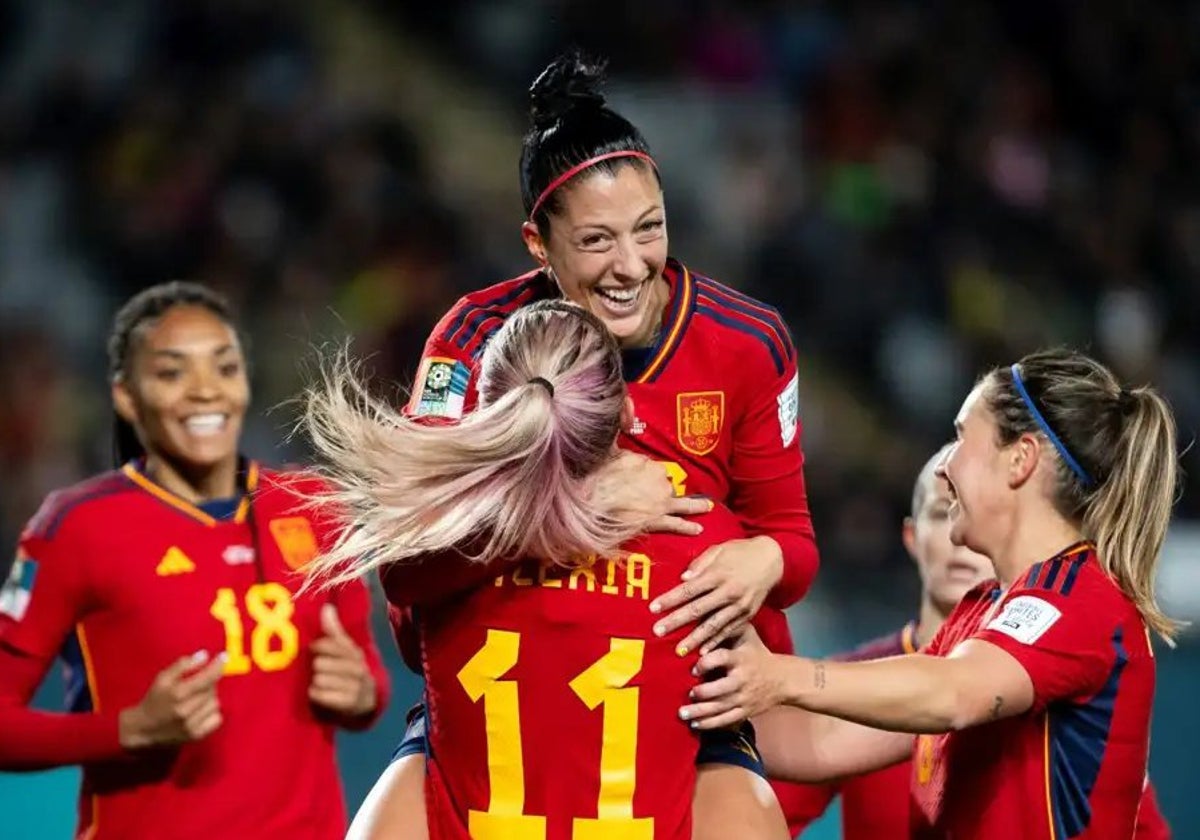 Jenni Hermoso, en un encuentro con la selección española