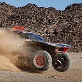 Carlos Sainz conquista su cuarto rally Dakar y aumenta su eterna leyenda