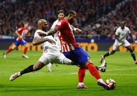 Depay convierte en feliz una noche gris y clasifica al Atlético a las semifinales de Copa