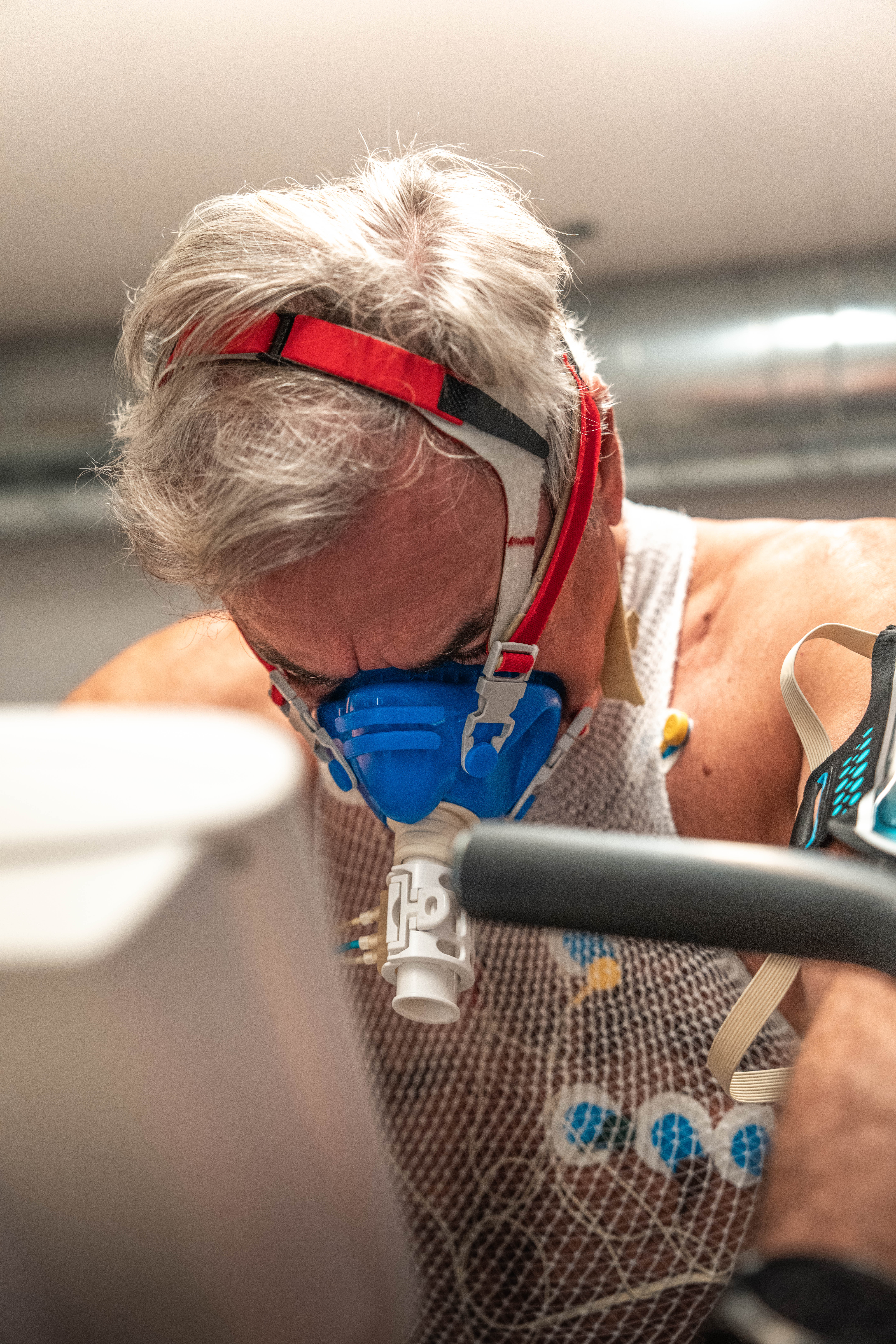 Carlos Sainz, entrenamiento de élite más allá de los 60, en imágenes