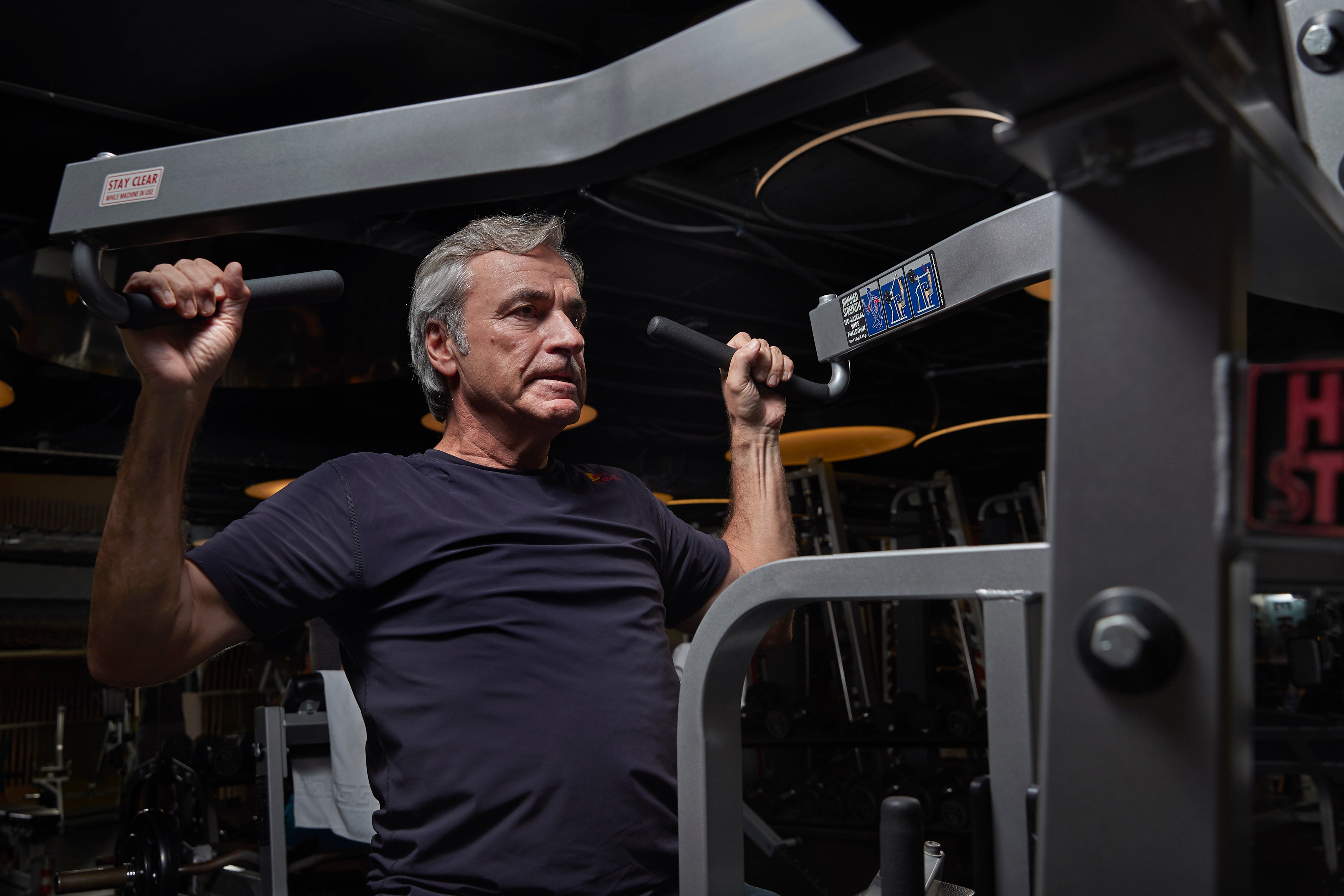 Carlos Sainz, entrenamiento de élite más allá de los 60, en imágenes