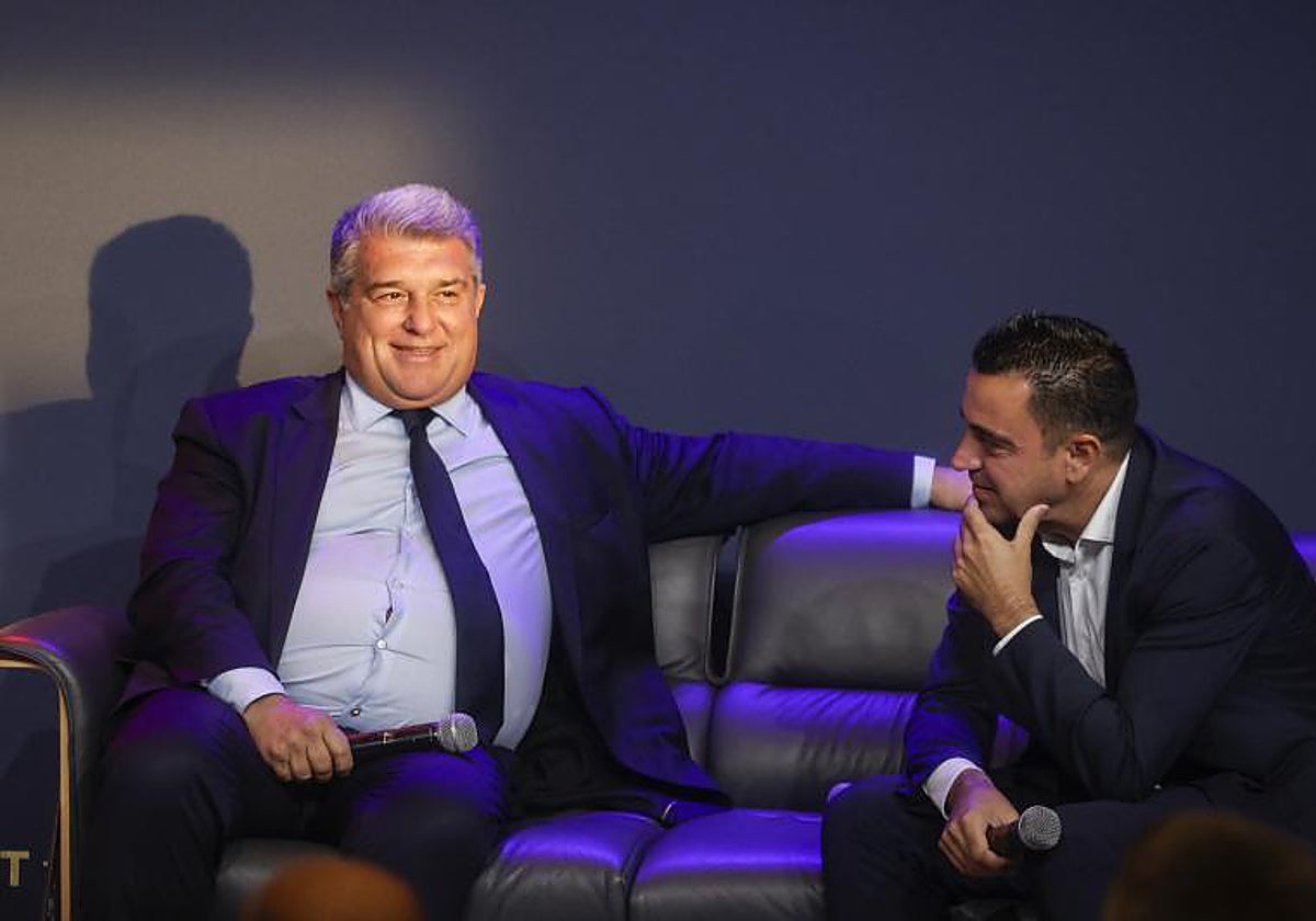Laporta y Xavi, hace unos meses, durante un acto oficial