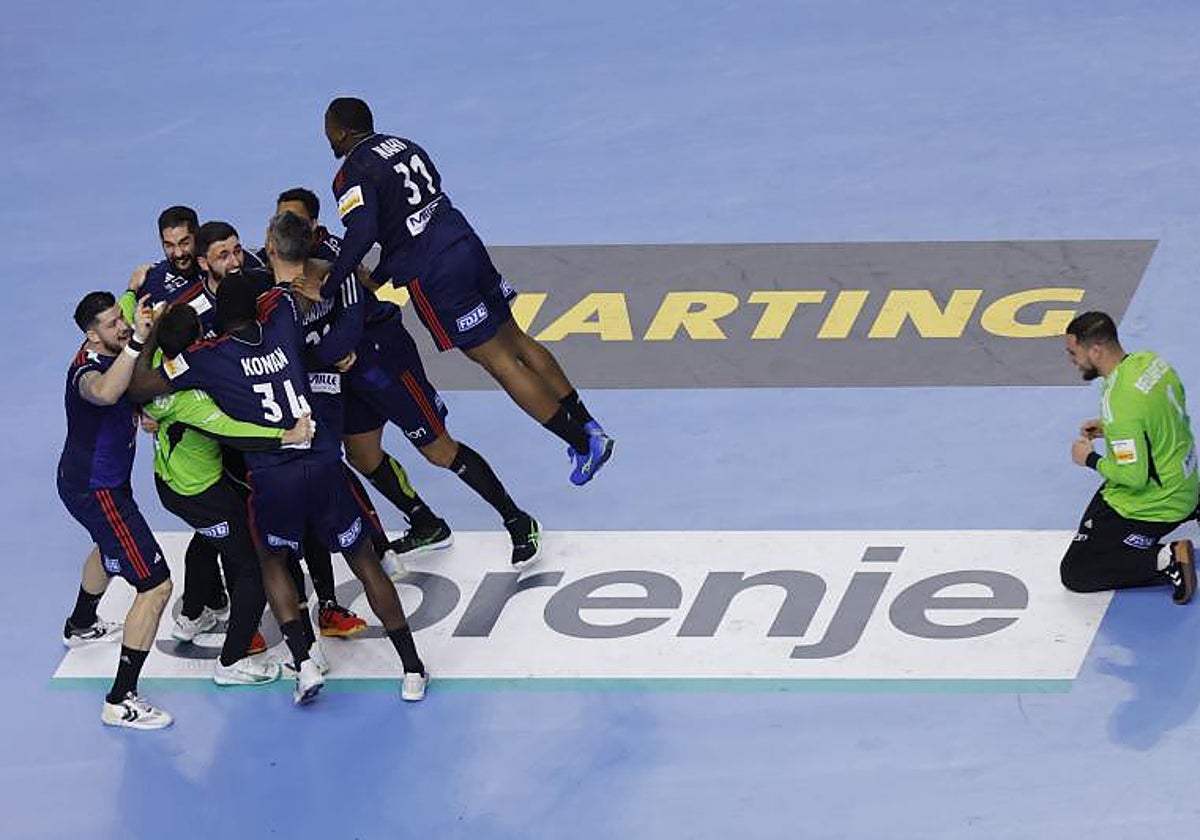 Los jugadores franceses celebran el oro europeo