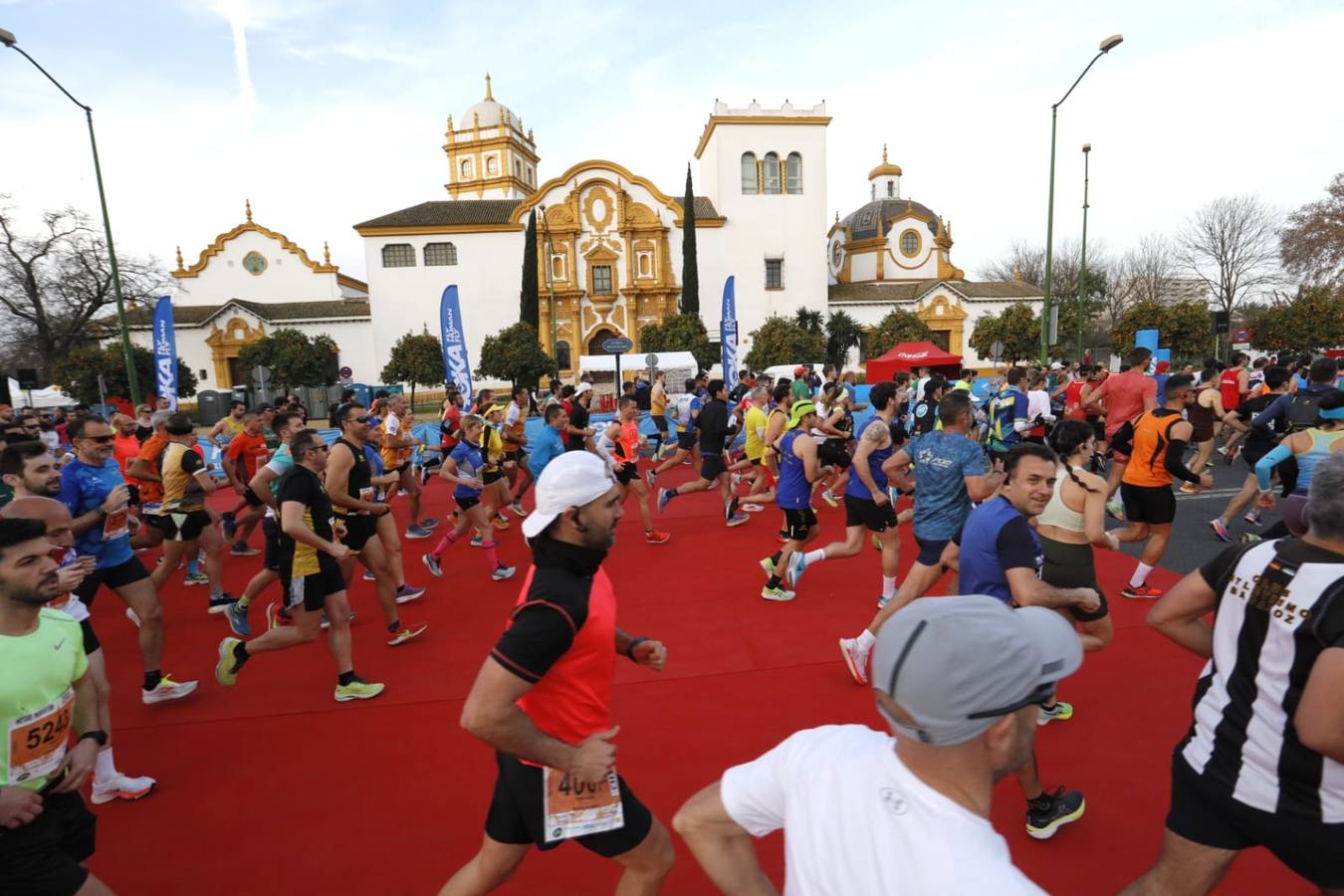 Salida del Medio Maratón en Sevilla 2024