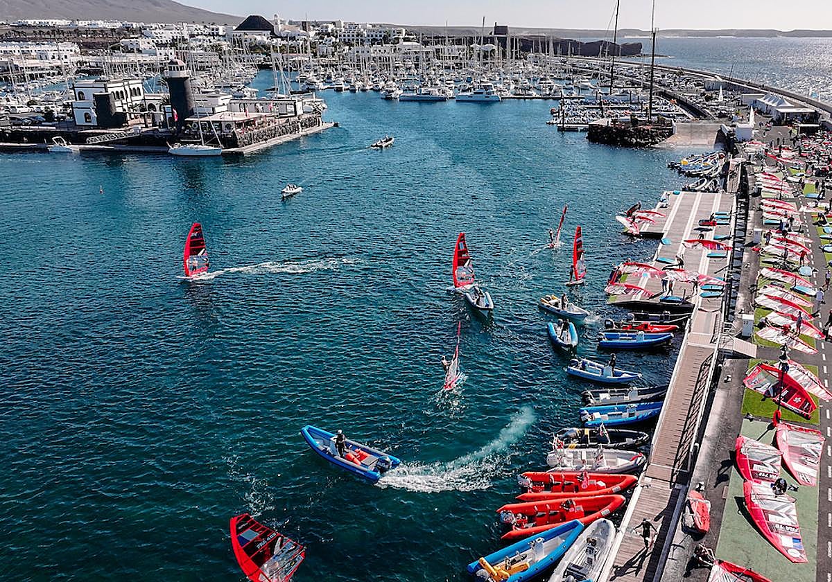 Arranca la lucha por el título mundial de iQFOiL en Lanzarote