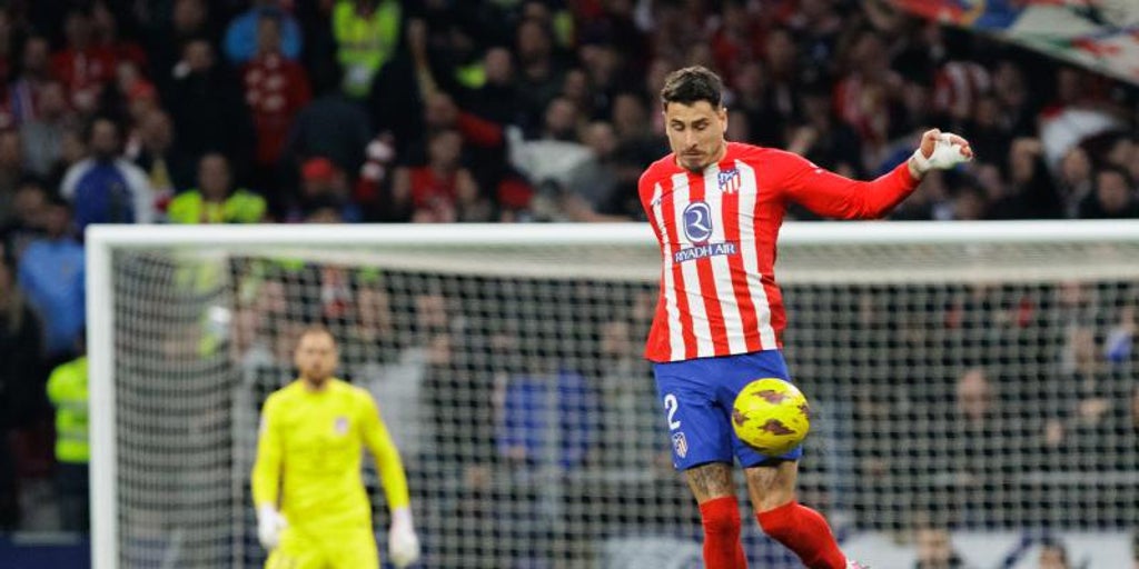 Giménez, el central lesionado, vuelve a caer