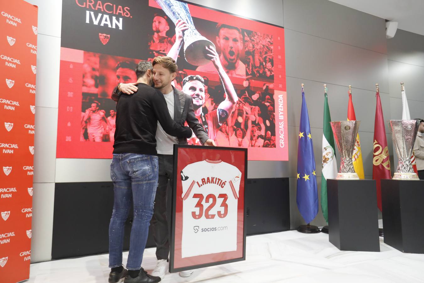 Acto de despedida de Iván Rakitic del Sevilla FC