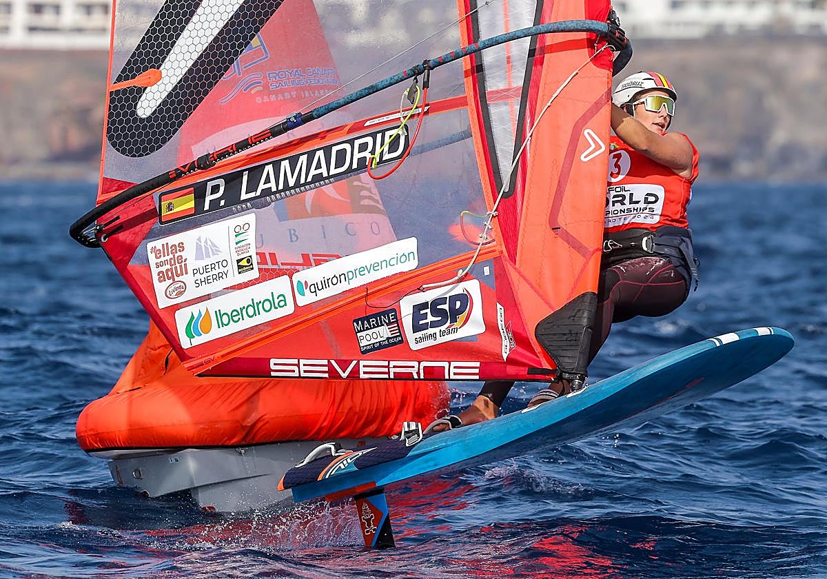 Pilar Lamadrid recupera la plata provisional en el Mundial de iQFOiL