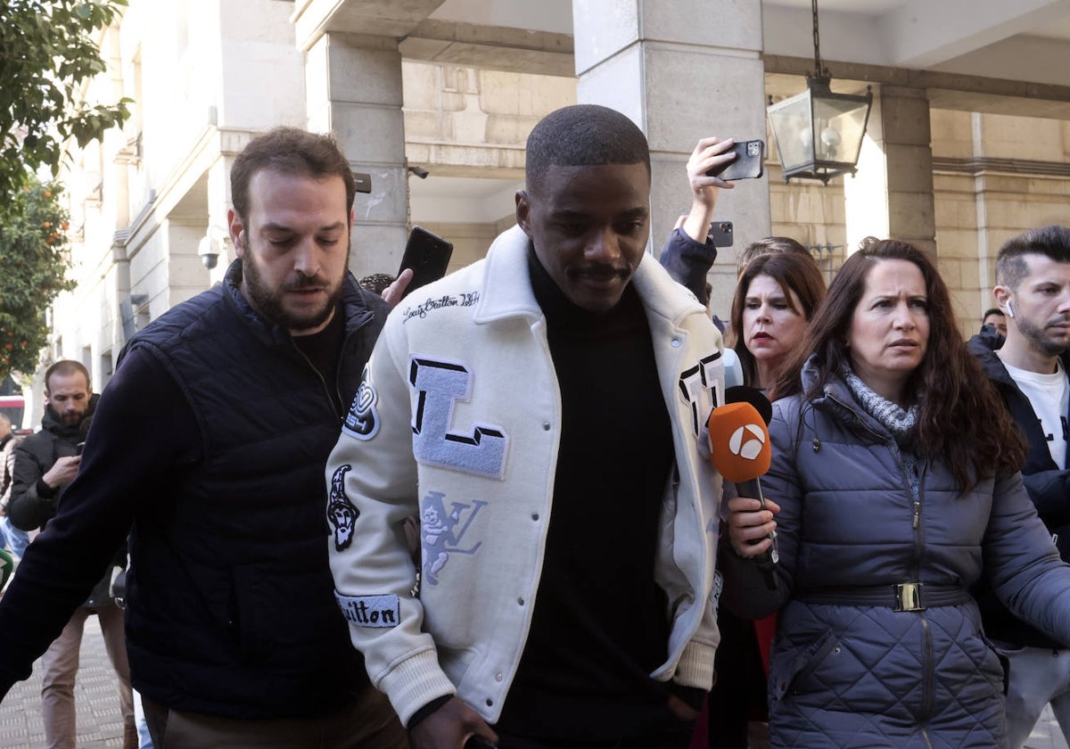 William Carvalho, a la salida de los juzgados del Prado de San Sebastián, este pasado martes