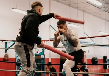 El boxeo «élite» de Ilia Topuria, a ojos de su entrenador: «Tiene un nivel de campeón mundial»