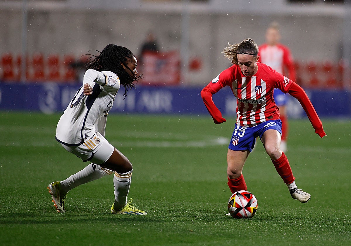 Eva Navarro encara a Feller en Atlético-Real Madrid de cuartos de final de Copa de la Reina