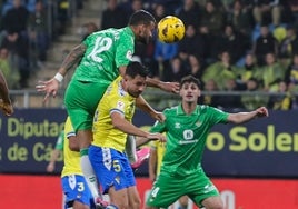 El Betis se estrena en la Conference League con poco fondo de armario