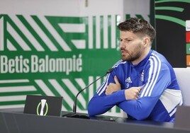 Petkovic y los elogios de Jarni al Betis: «Está actuando como un payaso por animar a un equipo que no es croata»