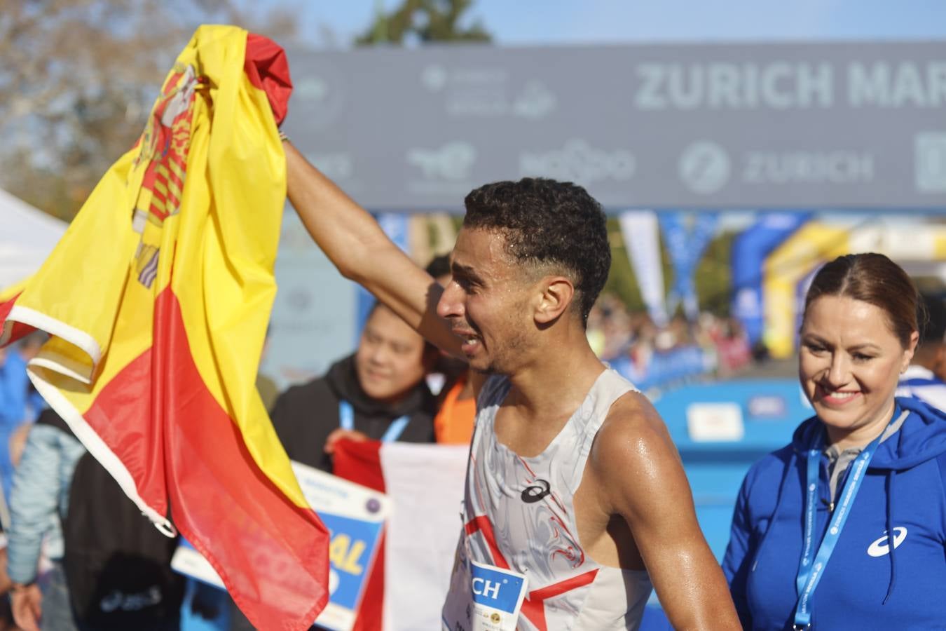 Corredores llegando a la meta del maratón