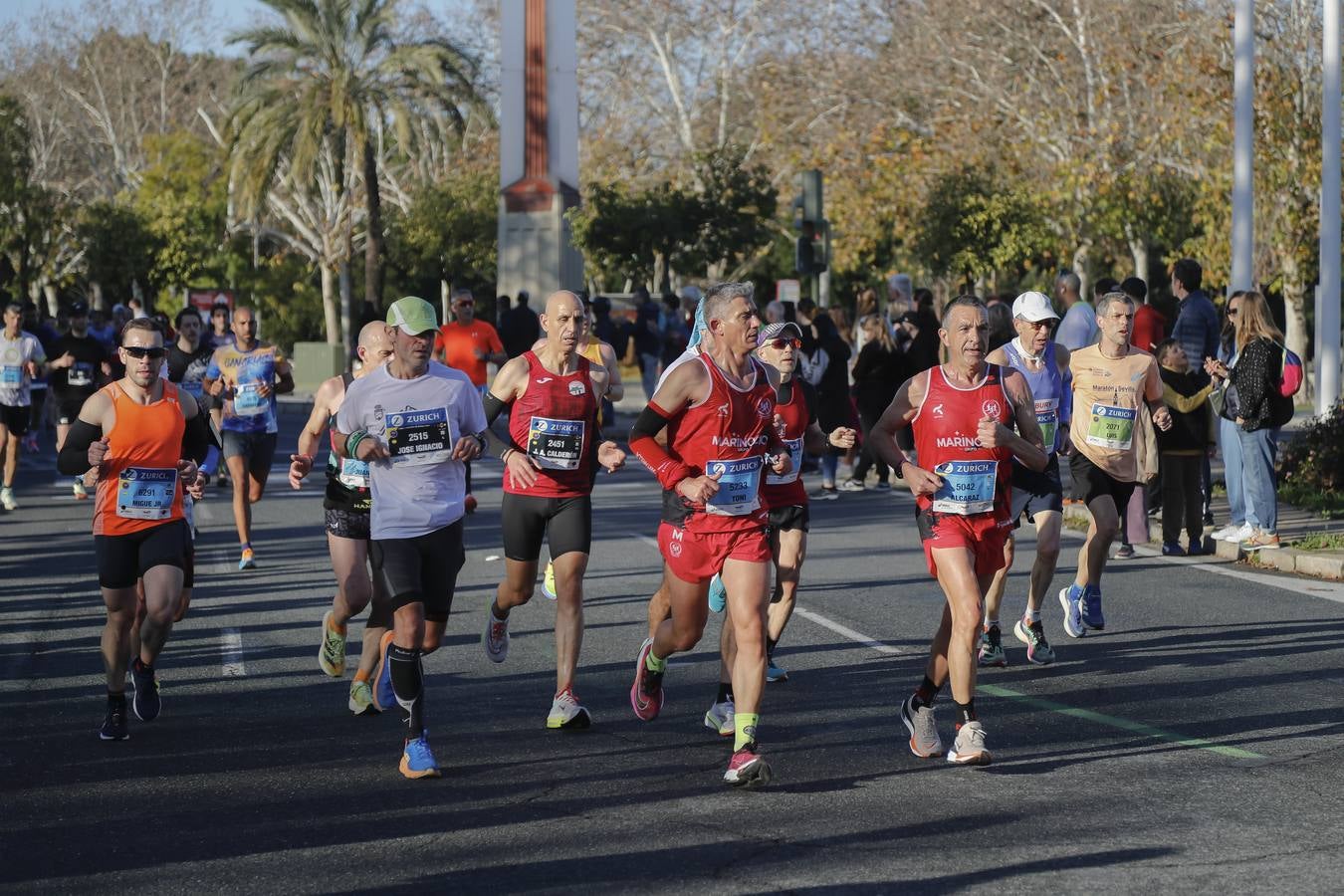 Corredores del maratón por Barqueta y Torneo