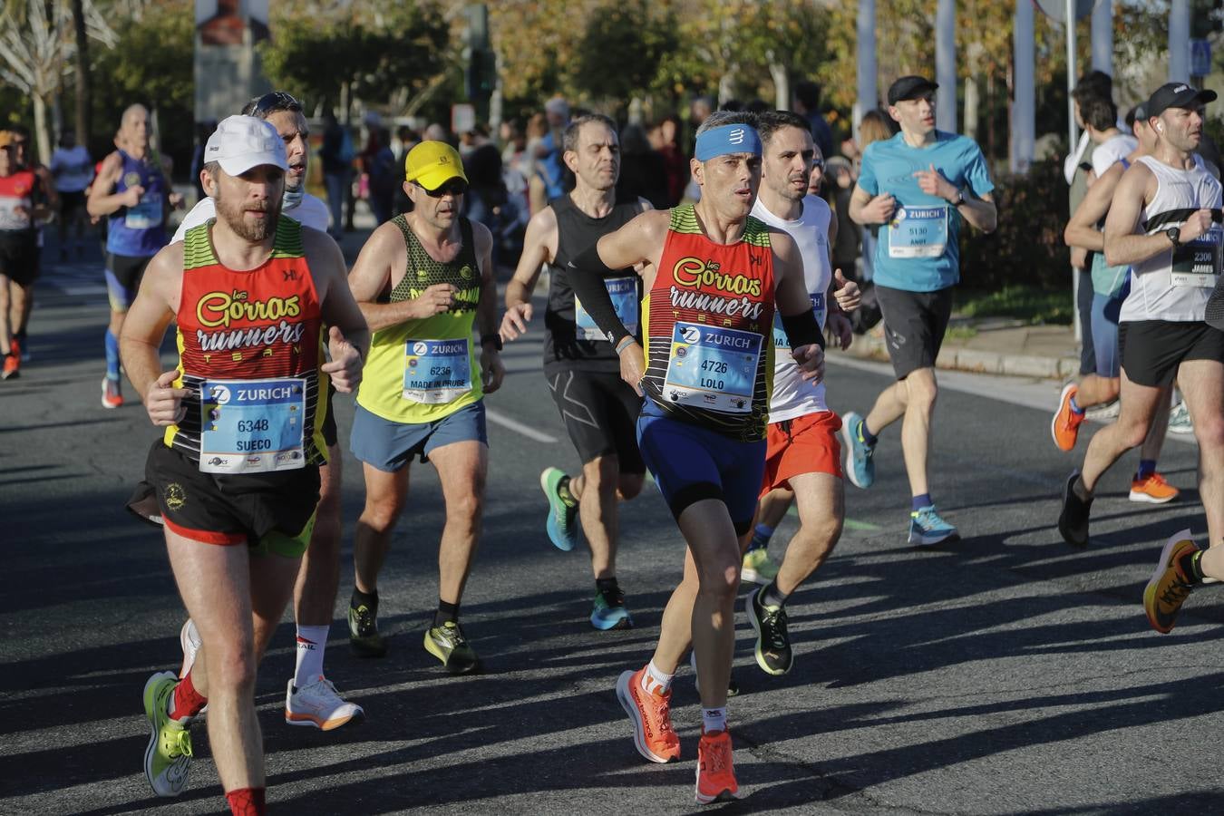 Corredores del maratón por Barqueta y Torneo