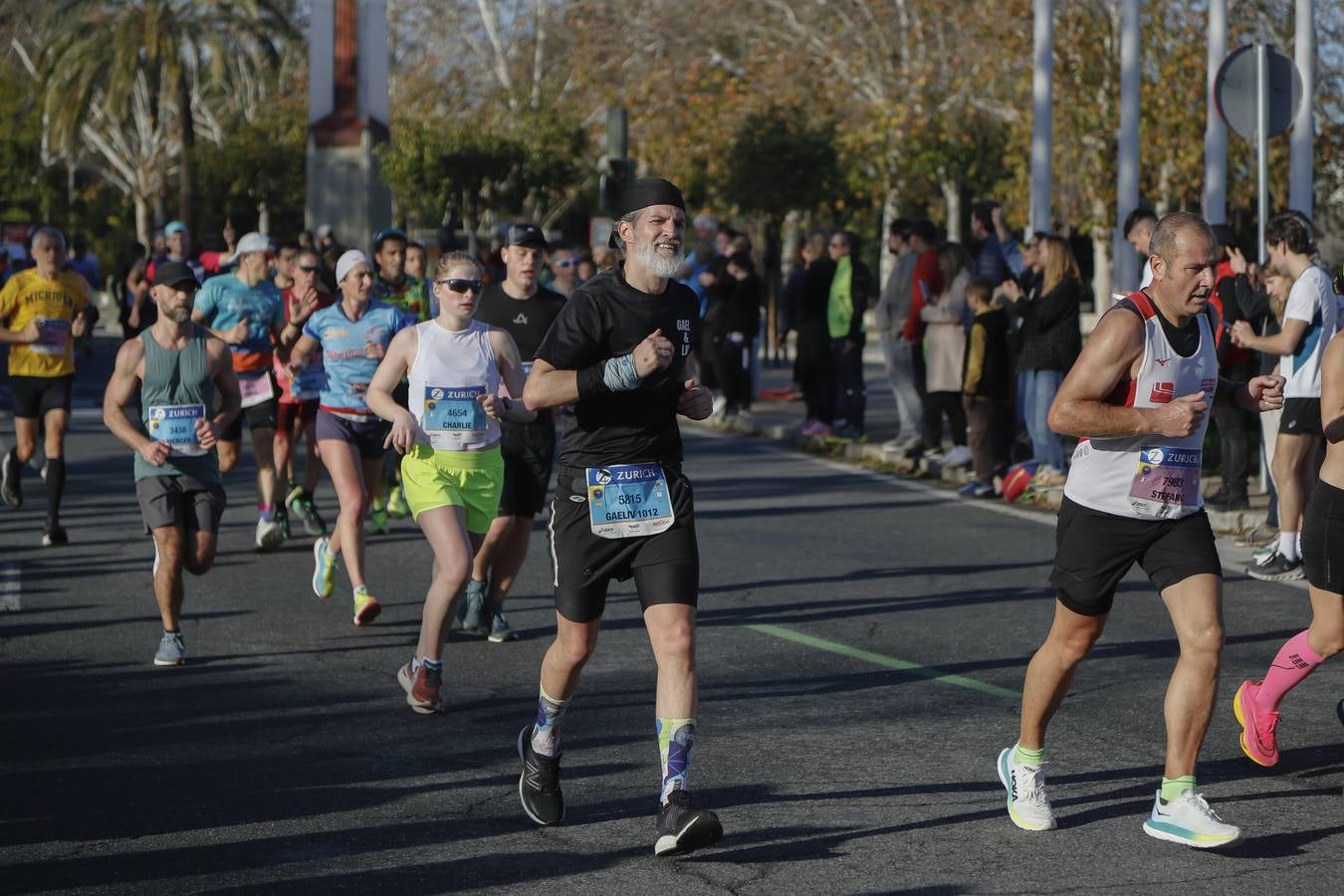 Corredores del maratón por Barqueta y Torneo