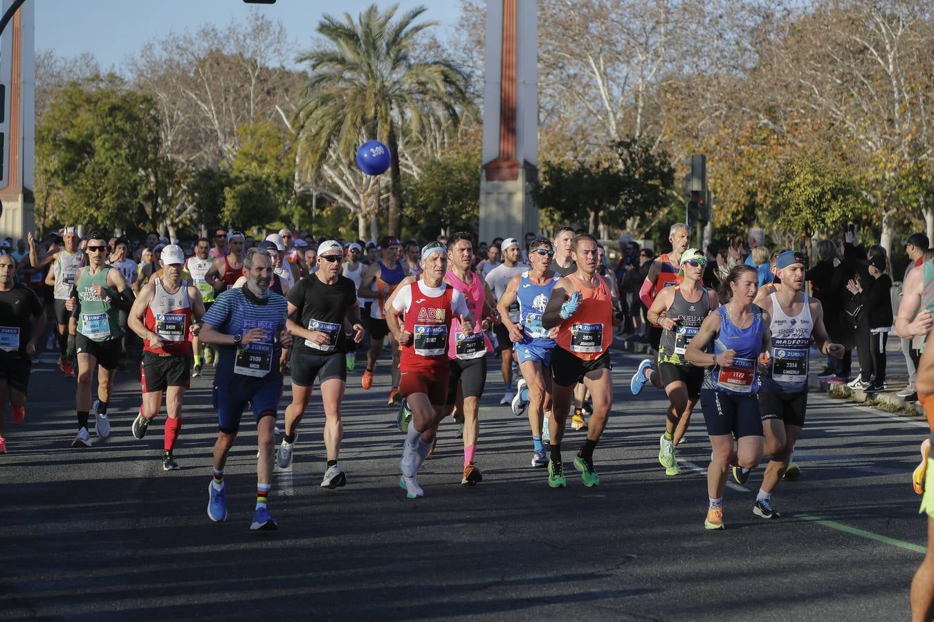 Corredores del maratón por Barqueta y Torneo