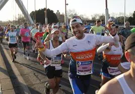 ¿Has corrido el Zurich Maratón de Sevilla 2024? Búscate en nuestras galerías de imágenes