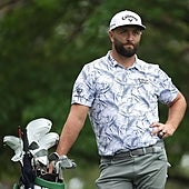 Jon Rahm cede ante el huracán Niemann