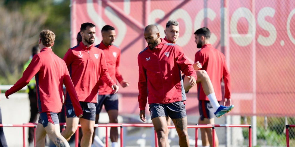 Marcao se une al grupo en el entrenamiento de este domingo del Sevilla FC