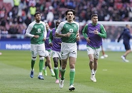 El mal día de Héctor Bellerín ante el Atlético de Madrid