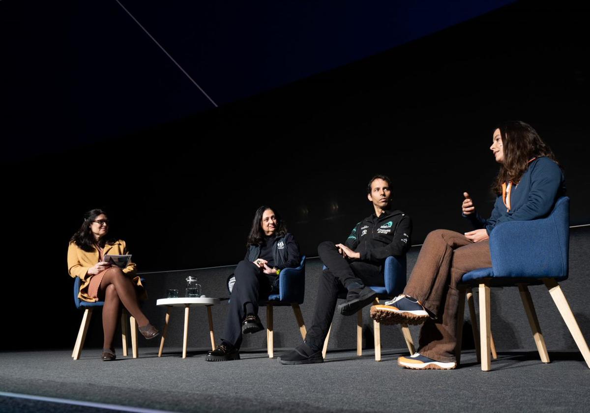 Conferencia magistral de Aurora Catá, Roger Frigola y Anna Mir sobre «La Copa América; el éxito de la ingeniería»