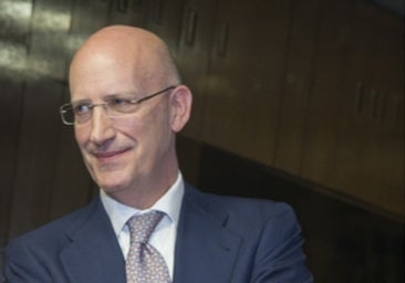 Tomás González Cueto, mano derecha de Rubiales, entre los detenidos en la operación