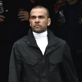 Dani Alves abona la fianza de un millón de euros y sale de prisión tras 14 meses