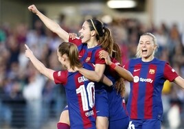Las jugadoras del Barcelona celebran un gol en el partido del domingo ante el Madrid