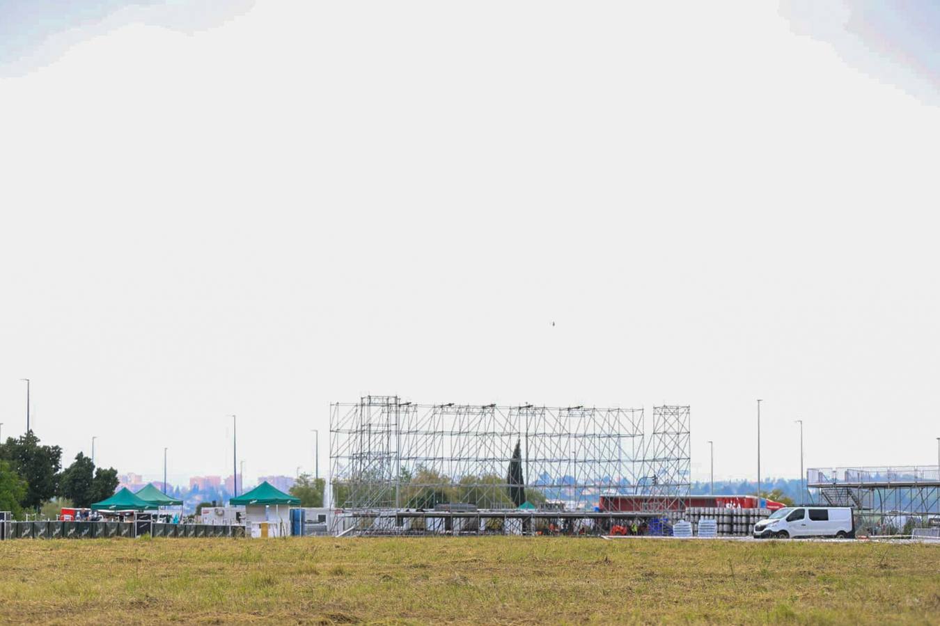 Así se prepara la fan zone del Athletic Club de Bilbao en Sevilla