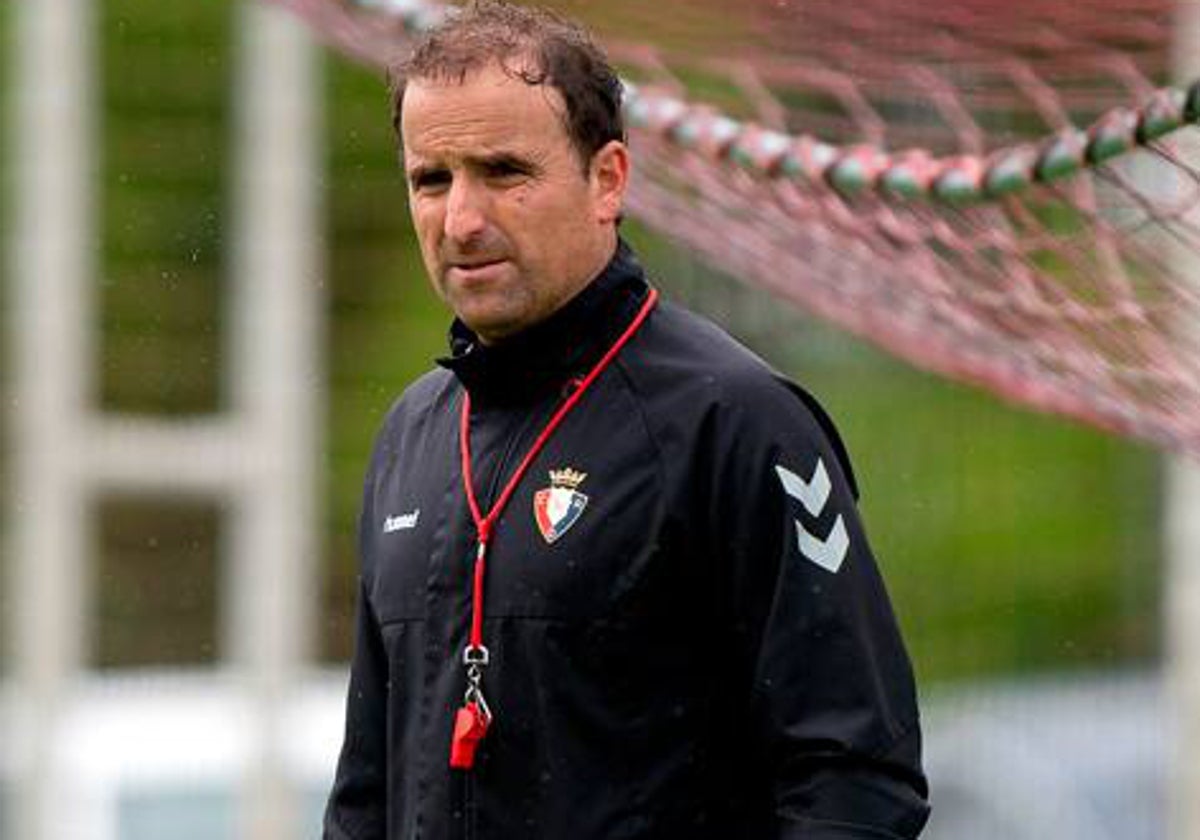 Jagoba Arrasate, en un entrenamiento del Osasuna