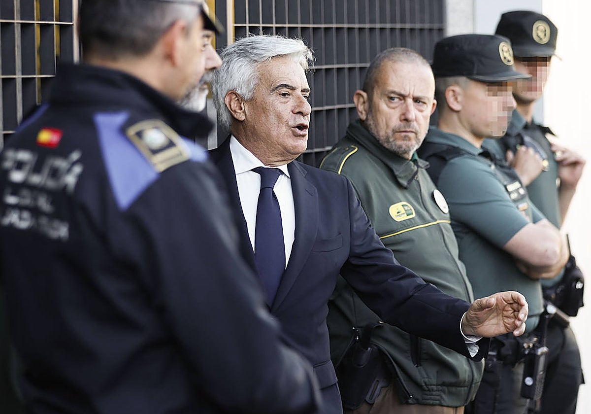 Pedro Rocha, en la puerta del juzgado