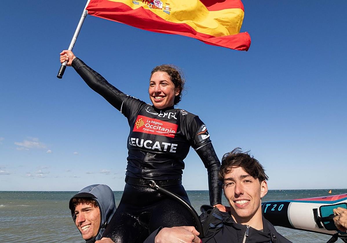 Doble corona para Nía Suardíaz en la GWA Wingfoil World Cup de Leucate