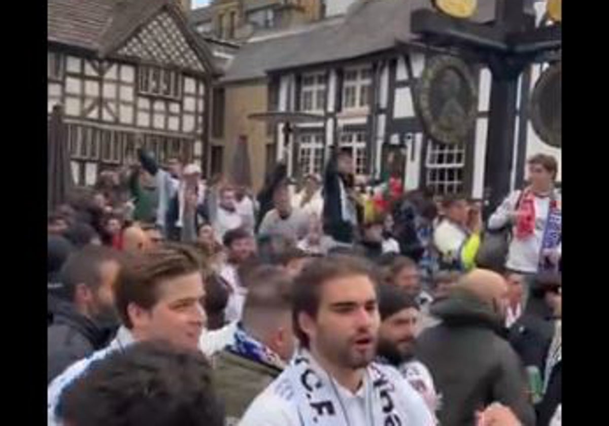 Aficionados del Real Madrid en Mánchester
