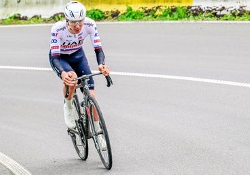 Lieja entroniza a Pogacar en el duelo de gigantes con Van der Poel