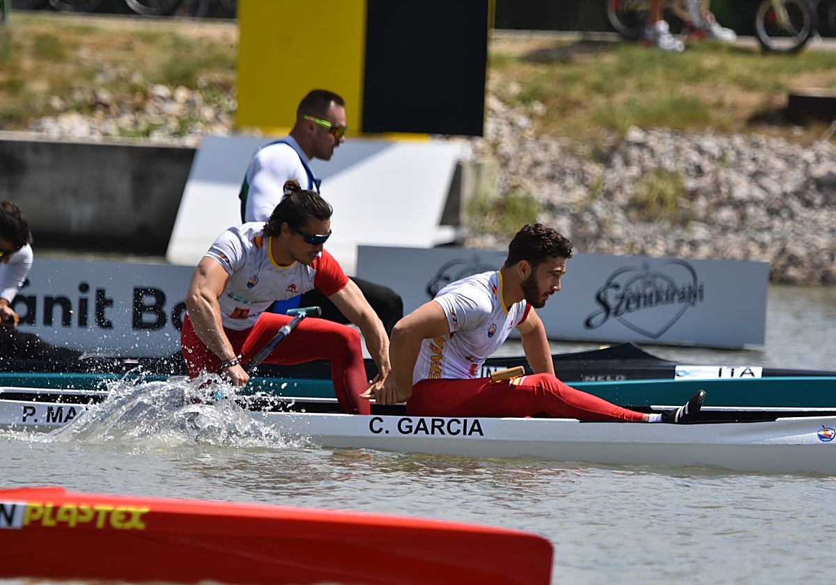 Pablo Martínez y Cayetano García de la Borbolla, compitiendo en Szeged