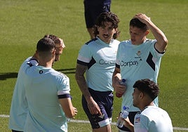 Isco, Bellerín y Visus, novedades en la convocatoria del Betis para recibir al Almería