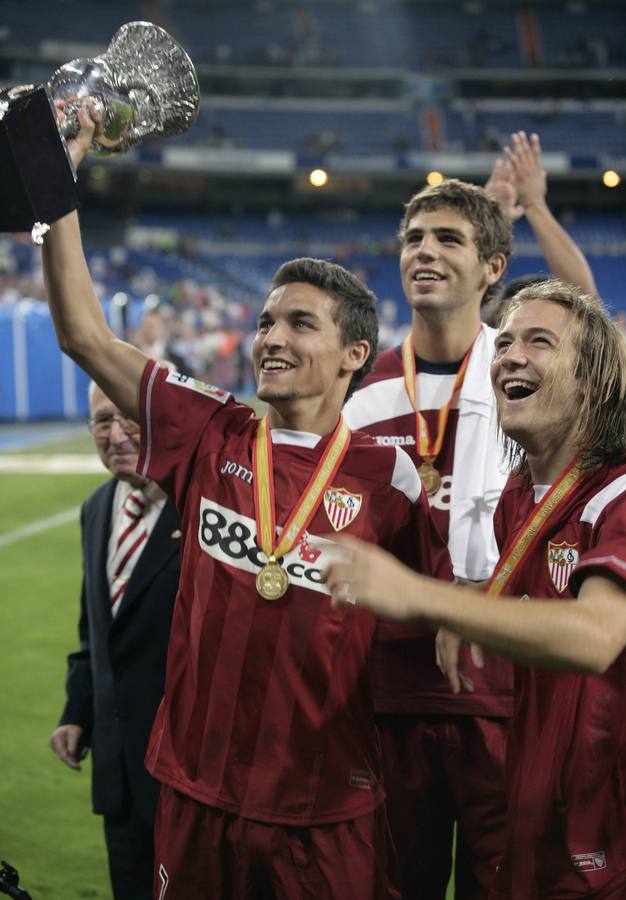 Algunas imágenes de Jesús Navas como futbolista del Sevilla en sus dos etapas, tras su periplo en la Premier