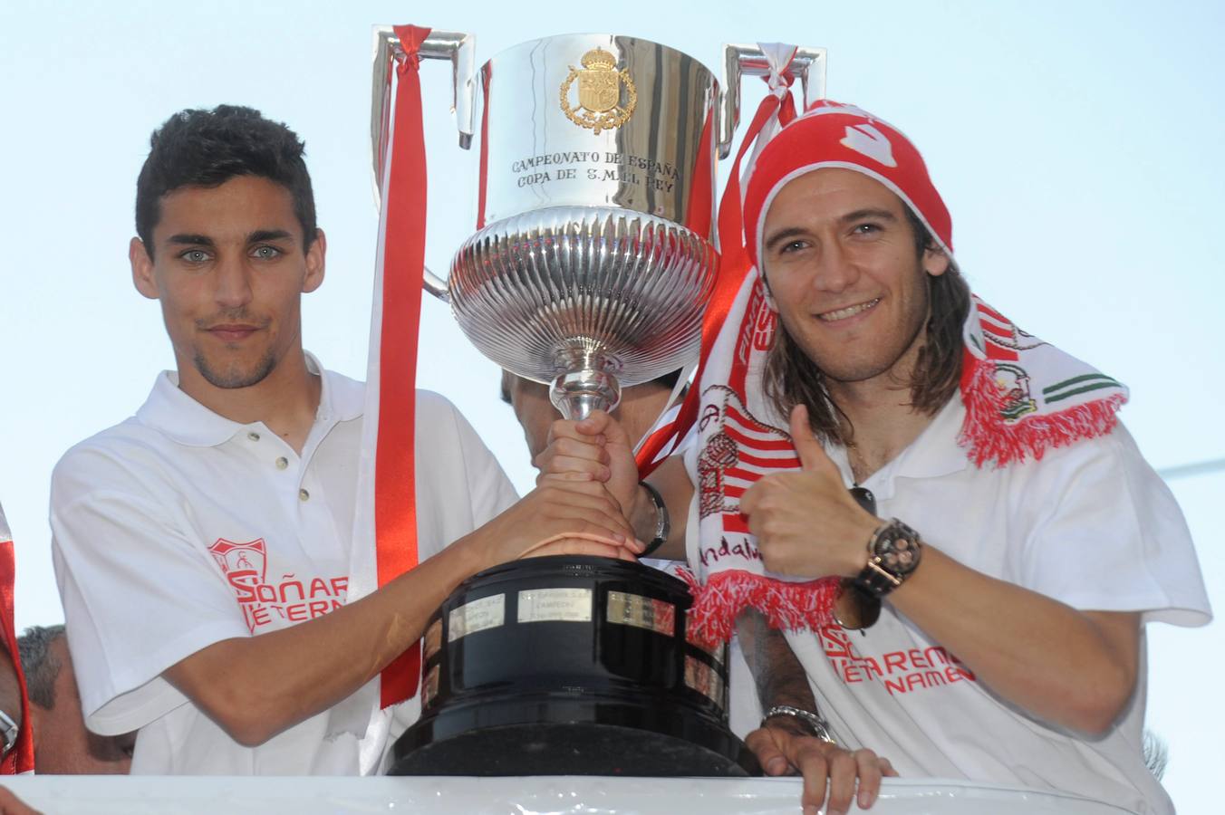 Algunas imágenes de Jesús Navas como futbolista del Sevilla en sus dos etapas, tras su periplo en la Premier