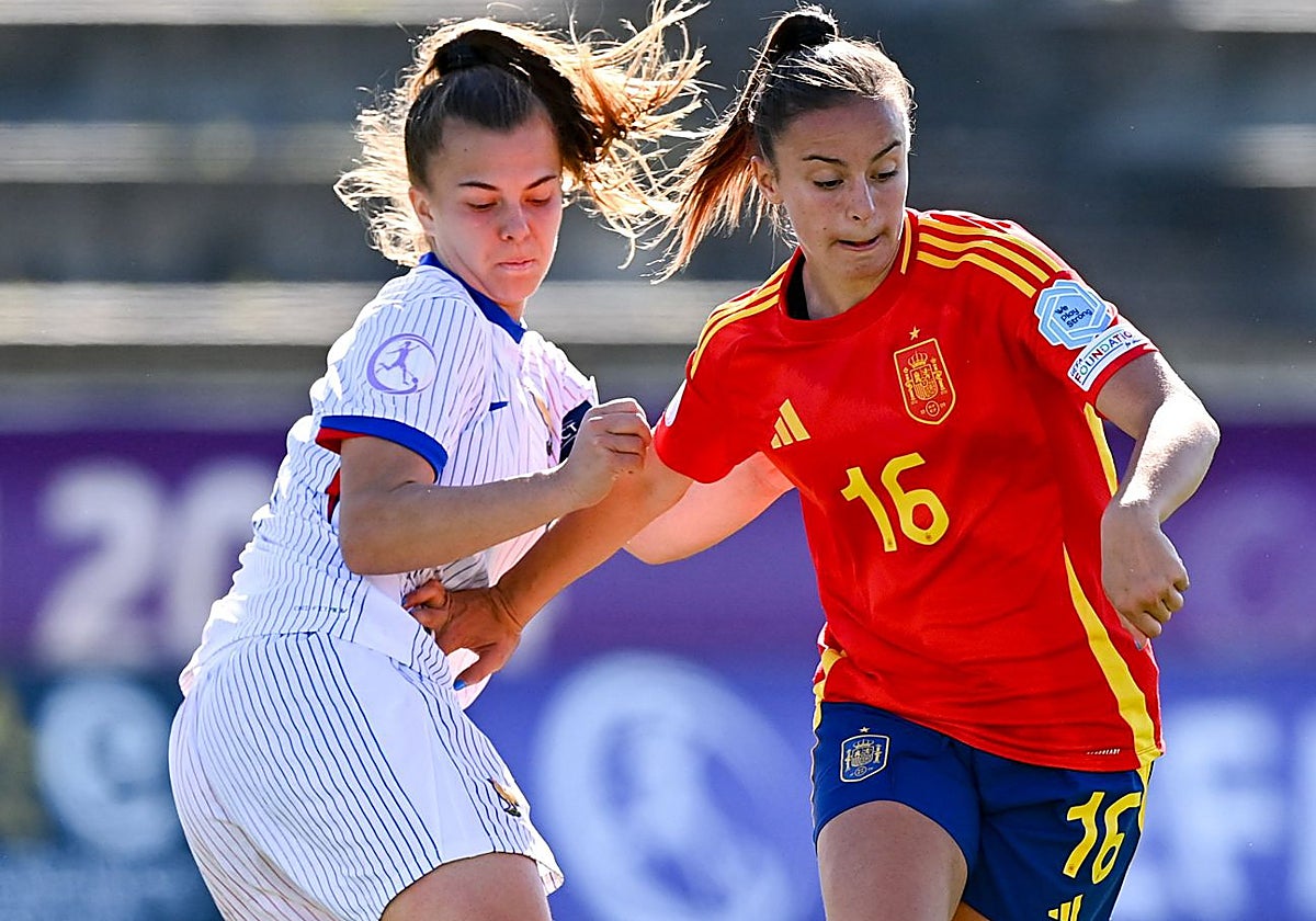 Clara Serrajordi, durante el encuentro de semifinales ante Francia, en el que registró cuatro asistencias